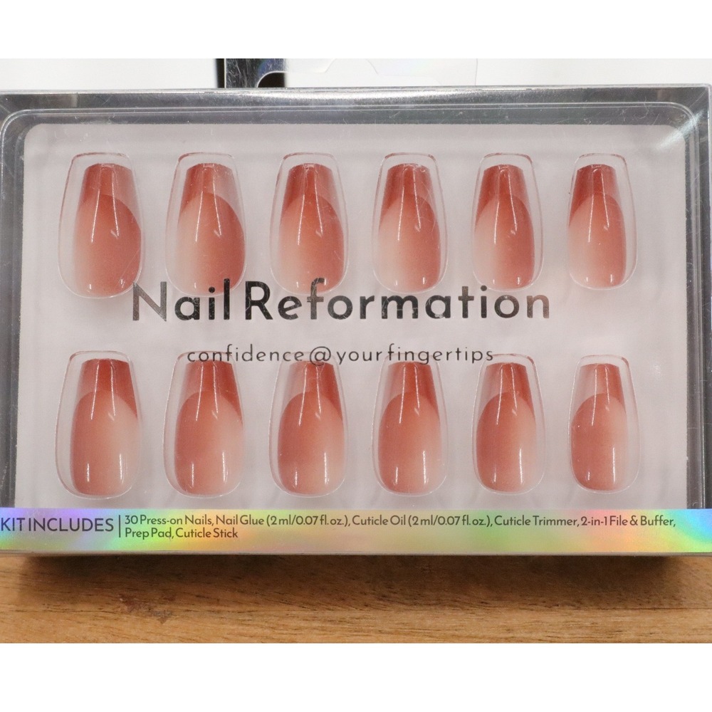 Nail Reformation Creme De La Creme French Tip Press On Nails Short Coffin NIB